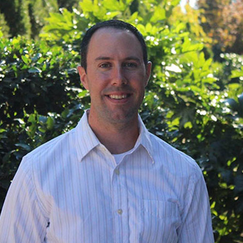 Alan Thompson headshot